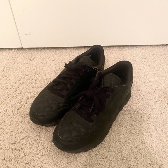 Reebok - Classic Leather Quilted Sneakers - Black - Size 36 (6US) - Picture 7 of 8